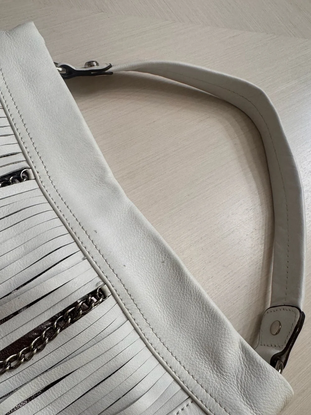 B. Makowsky Alexis White Leather Fringe Chain Hobo Shoulder Bag Large